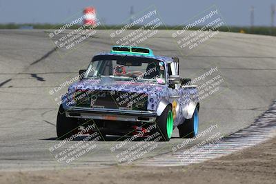 media/Sep-28-2025-24 Hours of Lemons (Sun) [[5dfe0e5f6e]]/12pm (Outside Grapevine)/